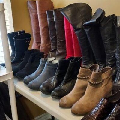 Dozens of designer shoes and boots size 10 med.