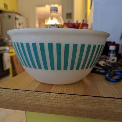 Hazel Atlas Turquoise Candy Stripe Mixing Bowl