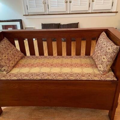 Amish handcrafted bench/settee