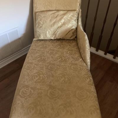 Queen Anne Gold Damask Chaise