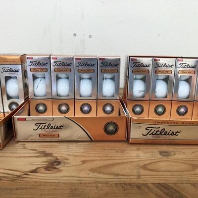 (10) Sleeves of Titleist Pro V1 Golf Balls