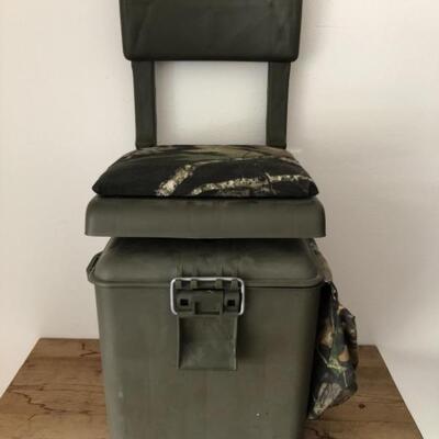 Hunter’s Shooting Swivel Chair with Storage,
Cooler, Tray, and Bird Bag