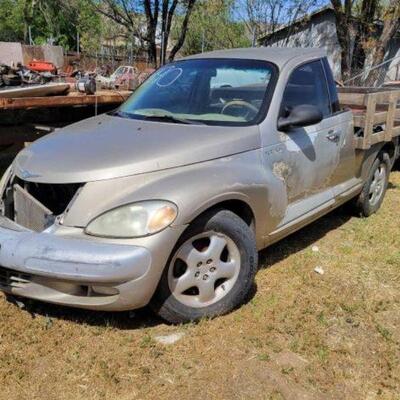 #1190 â€¢ 2002 Chrysler PT Cruiser Custom Truck : Mileage:
Plate: 4TPY171
Body Type: 4 Door Wagon
Trim Level: Touring
Drive Line: FWD...