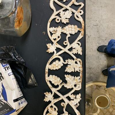 Shabby sheak iron grape pattern  use for wall decor