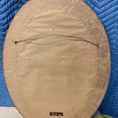 Oval gold frame with bubble glass. Nice pictures 
