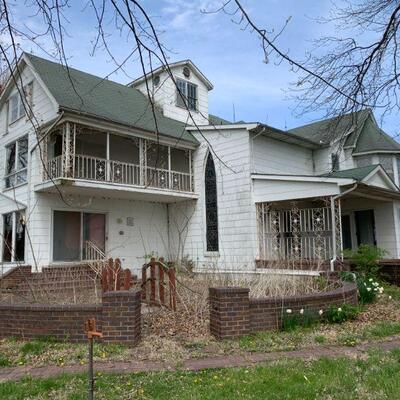 Salvage sale house is being demolished