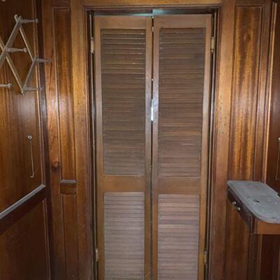 Double louver doors