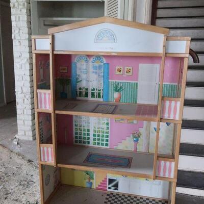 Vintage 4" doll house