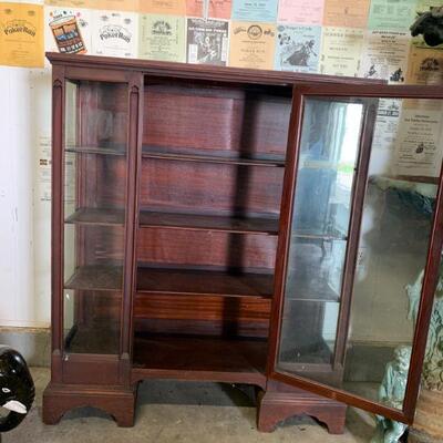 Beautiful Vintage Display Cabiet