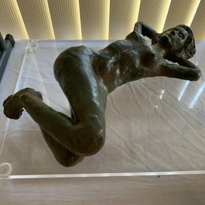 reclining nude sculpture
