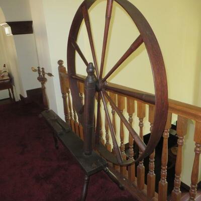 Vintage Spinning wheel