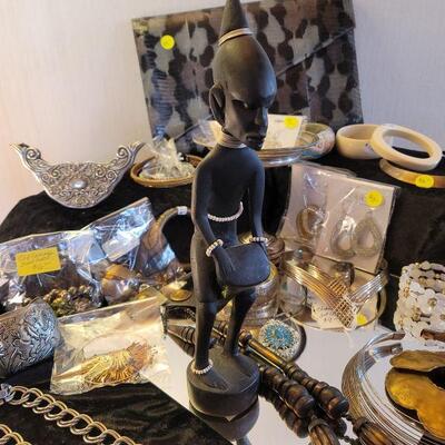 Vintage Costume Jewelry & Kenya made figurines