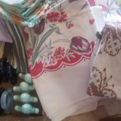 vintage table cloths