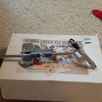 Fly fishing Fly tying kit