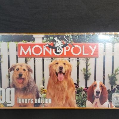 NIB Dog Lovers Edition Monopoly Board Game