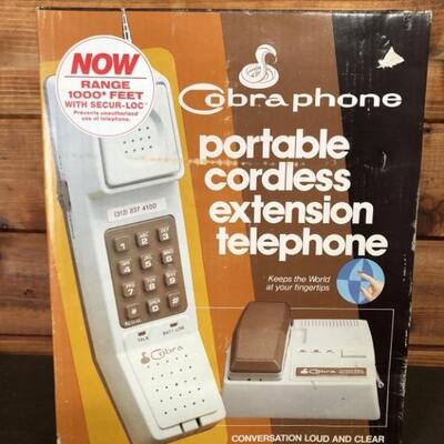 NOS Cobra Portable Cordless Extension Telephone