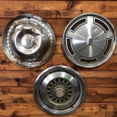 (3) Pontiac, Oldmobile, and Ford Wheel Covers