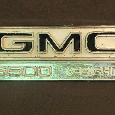 GMC 6500 V-Eight Emblem