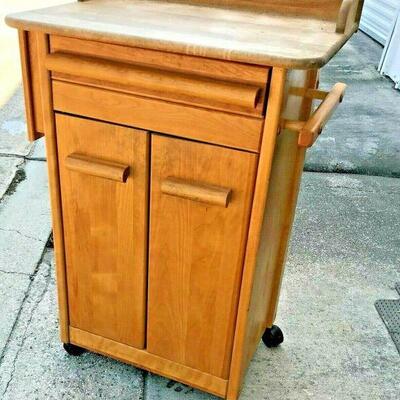 https://www.ebay.com/itm/115331841694	ZL7002 Wooden Butcher Block Rolling Cart LOCAL PICKUP		Auction
