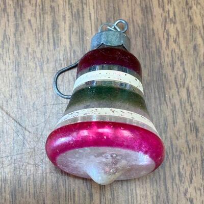 https://www.ebay.com/itm/125260167231	LB5004 Bell Mid Century Vintage Mercury Glass Christmas Ornament		Auction Starts 	Apr 15, 2022 at...