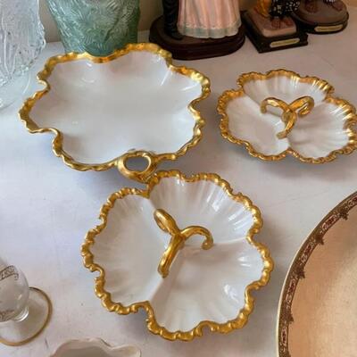 22 key gold trimmed porcelain 