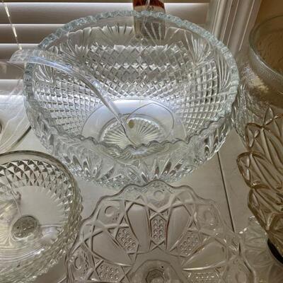Large princess house punch bowls with cups