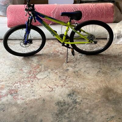 Mongoose boys bike