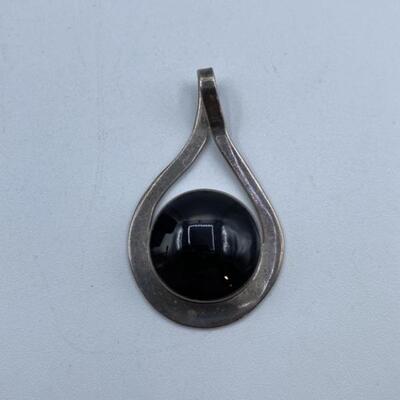 925 Mexico Silver and Black Onyx Pendant
