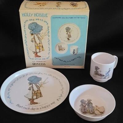 Vintage Holly Hobby Children's Dish Set with Box