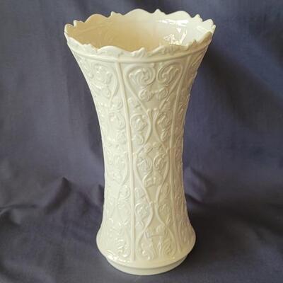 Large Lenox Ivory Porcelain 11in Vase