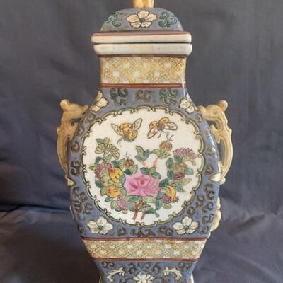 Vintage Asian Chinoiserie Vessel w Gilt Food Dog