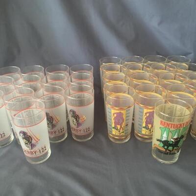 (30) Kentucky Derby Collectible Glasses 1 of 3 sets of Kentucky Derby Tumblers in this auction