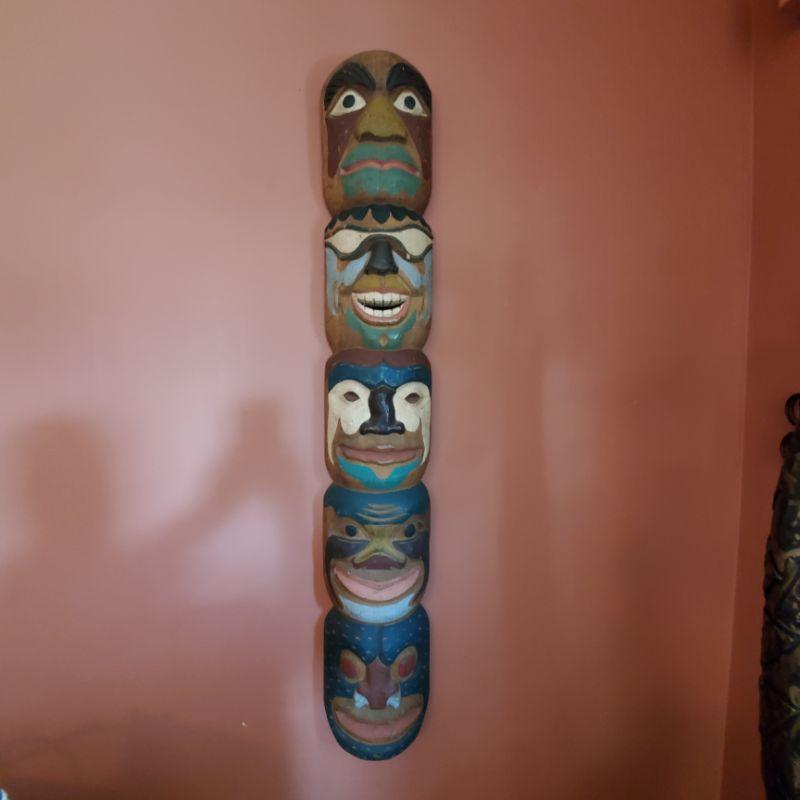 Pink Dog offers second day discounts in packed East Rutherford home