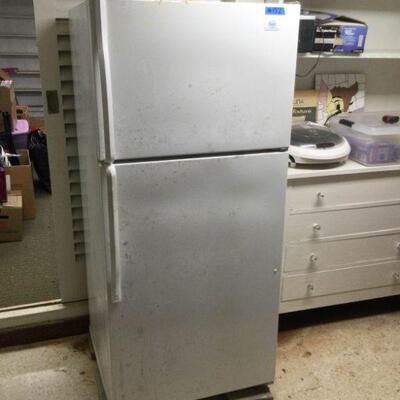 WRS152 Roper By Whirlpool Refrigerator 