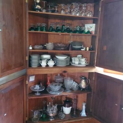 Assorted dinnerware, housewares, Victorian picklecastor