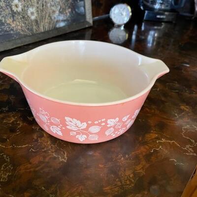 Pyrex pink gooseberry bowl