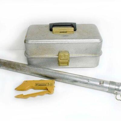 UMCO 133AS Tackle Box & Eagle Claw Fly Rod Case