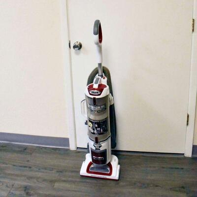 Shark Rotator XL Progessional Vacuum NV90-26