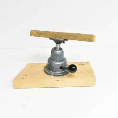 Wilton Pow-R-Arm Junior