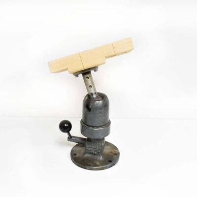 Wilton Pow-R-Arm 301