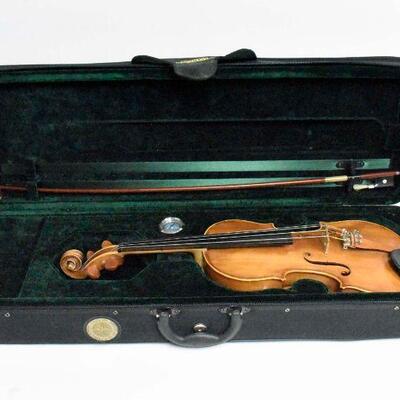 4/4 Violin with Cremona Case and Bow