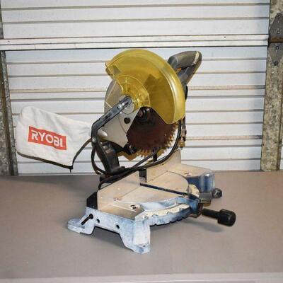 Ryobi TS1302 Compound Miter Saw