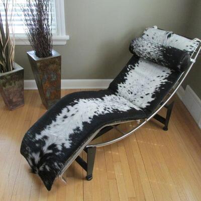 Corbusier style cowhide chaise