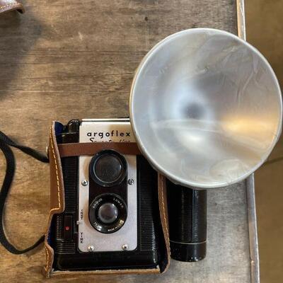 Vintage Argus Argoflex Seventy-Five 75 camera 