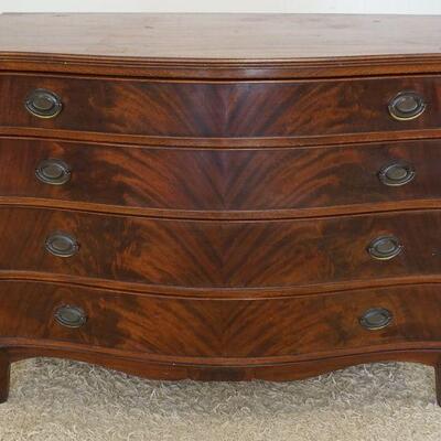 1084	MAHOGANY 4 DRAWER SERPENTINE CHEST OF DRAWERS. APPROXIMATELY 48 IN X 22 IN X36 IN
