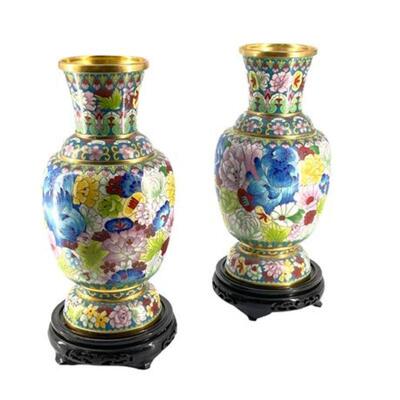 Lot 022
Vintage Chinese Cloisonne Vase Pair