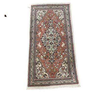 Lot 021c
Iranian Tabriz Accent Rug