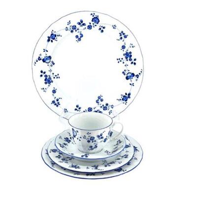 Lot 100
Noritake 'Elegance in Blue' Dinnerware Collection