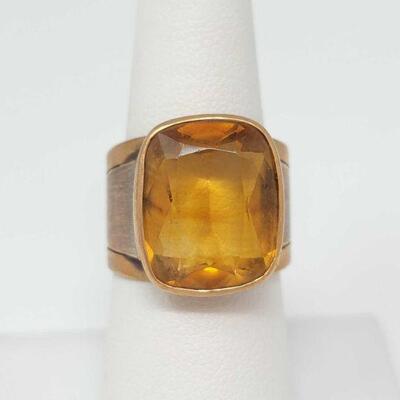 110: 14k Gold Ring with Large Citrine Stone, 8g
Weighs Approx: 8g Ring Size: 7