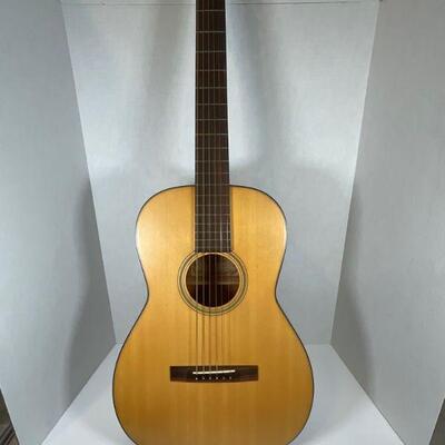 Takamine F 312 Acoustic Guitar